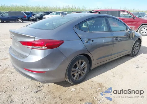 2018 Hyundai Elantra Value Edition z USA, uszkodzony, nr VIN 5NPD84LF9JH323520